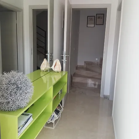 Nautica Faggioni Oda ve Kahvaltı Punat